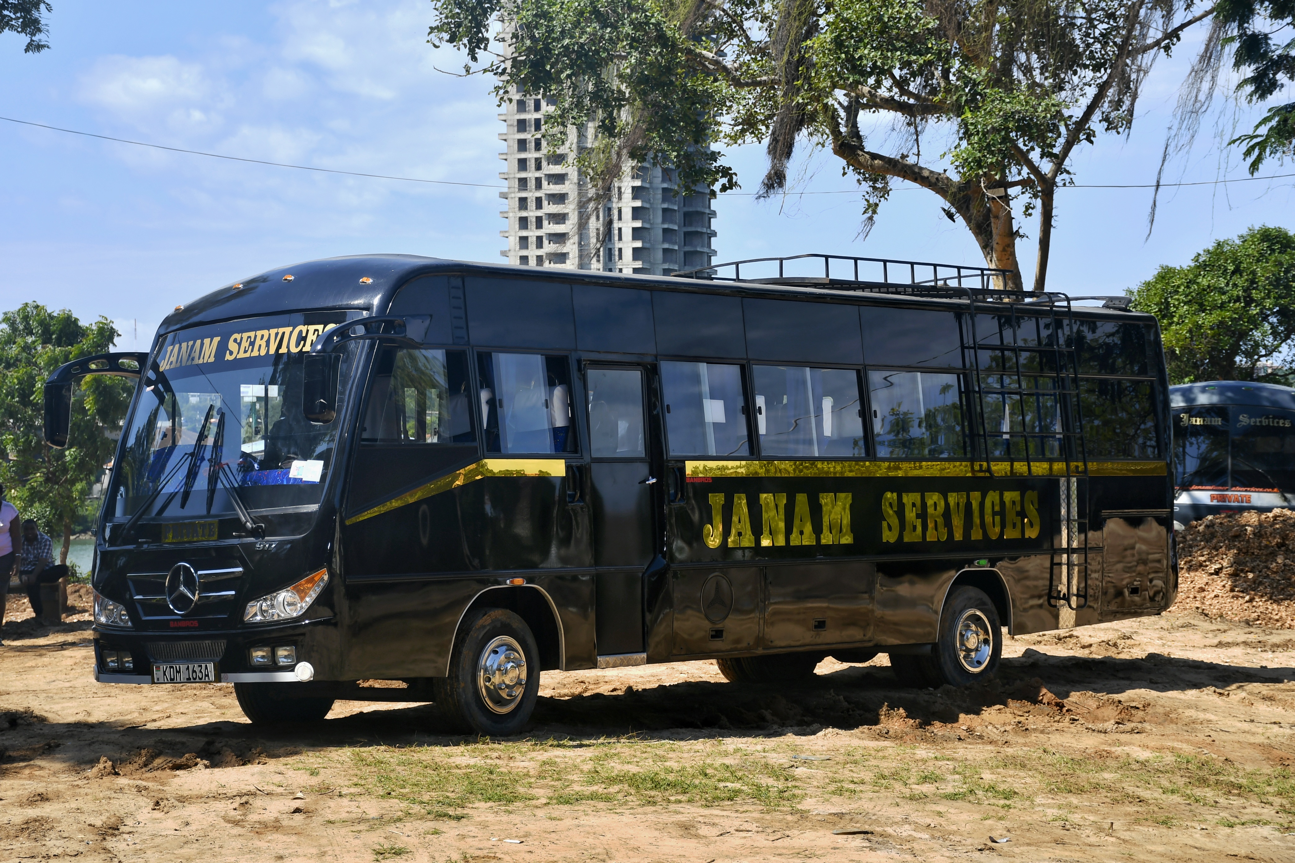 executive hino